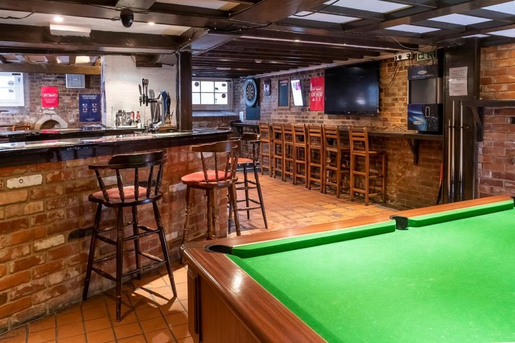 The Crown Hotel อัลตัน ภายนอก รูปภาพ